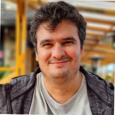 Claudio Eduardo Oliveira